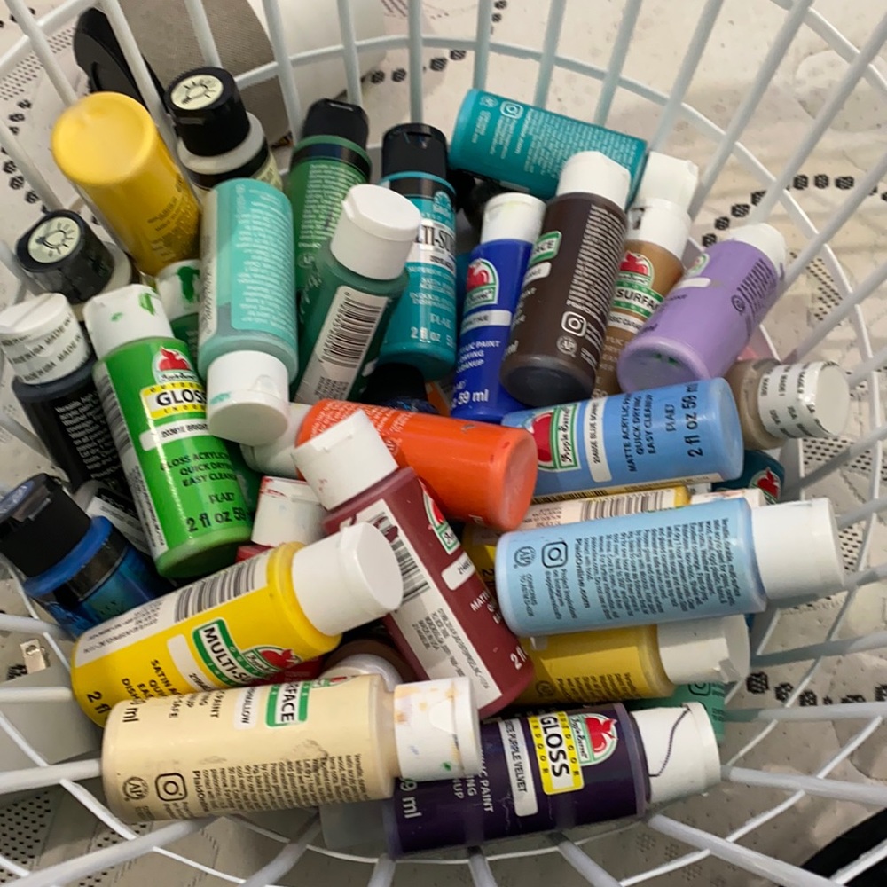 Apple barrel paints